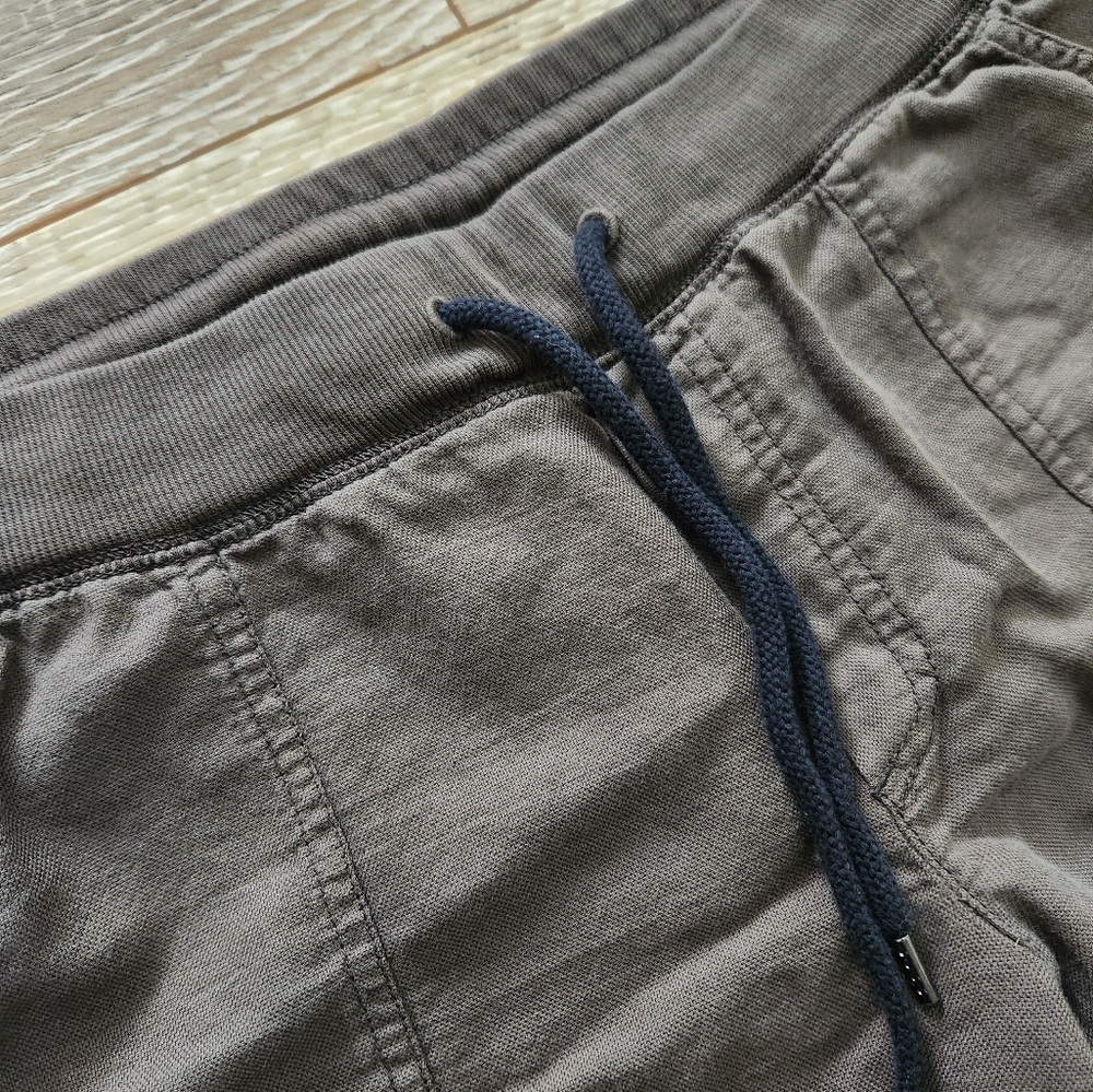 Aritzia green jogging pant - Picture 4 of 6